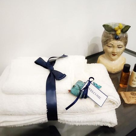 팔레르모 Locazione Breve In Pieno Centro "Blue House" 아파트 외부 사진
